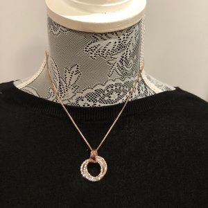 Rose Gold with Linked Crystal Circle necklace